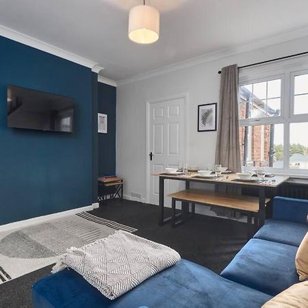 Cosy 3-Bedroom House In Seaham - Street Parking Exterior foto