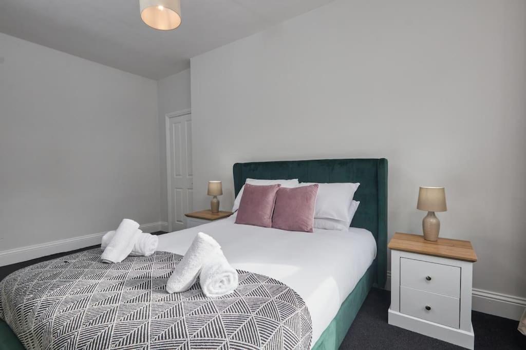 Cosy 3-Bedroom House In Seaham - Street Parking Exterior foto